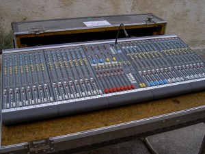 Console Allen&Heath GL3300-image