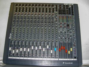 Console Soundcraft Spirit Live-image